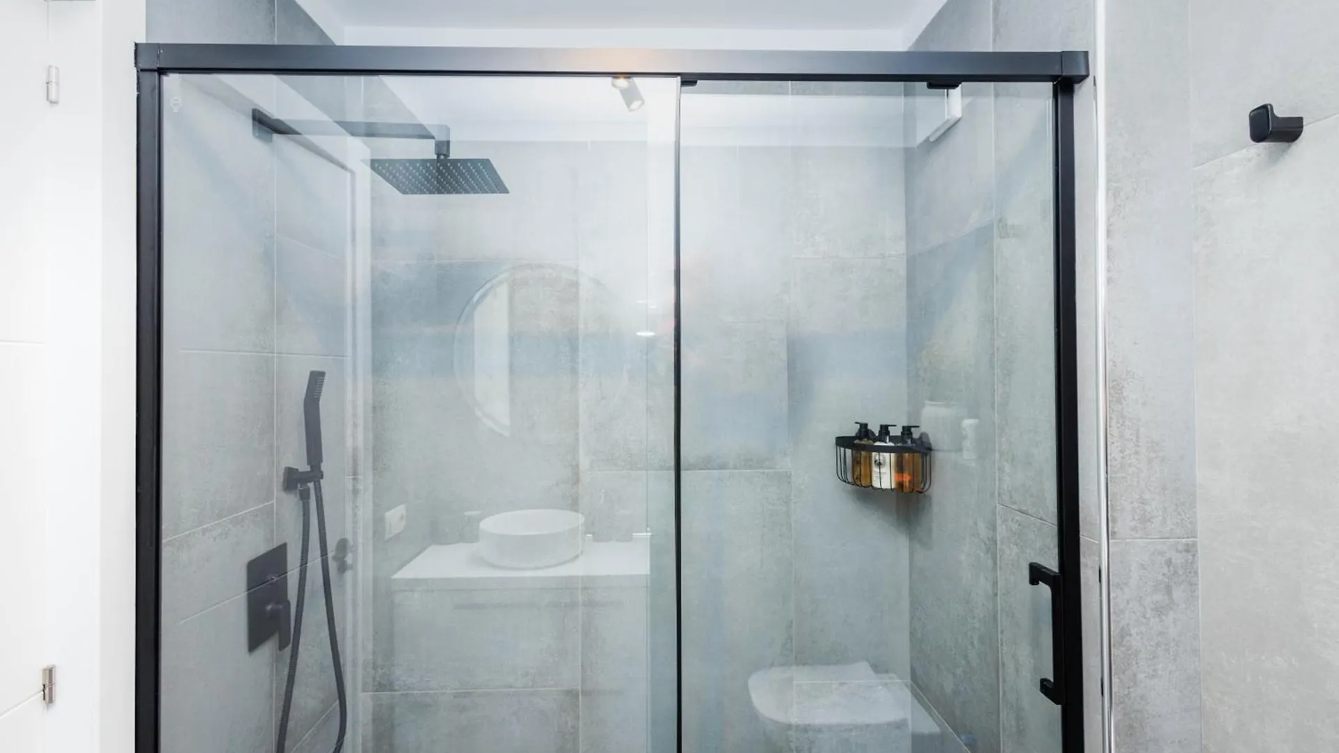 Modern 2 Bed Sea View Apartment Pool Access Адехе 0*,