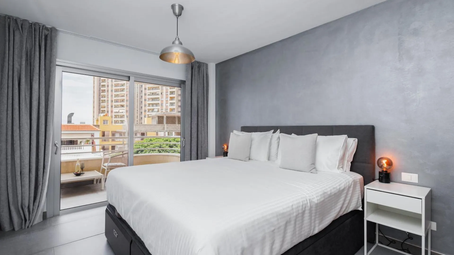 Modern 2 Bed Sea View Apartment Pool Access Адехе