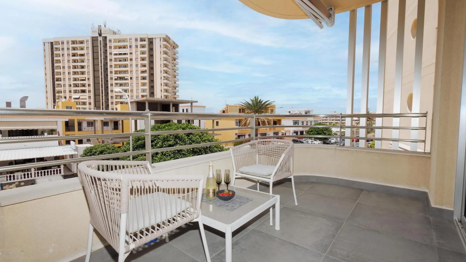 Modern 2 Bed Sea View Apartment Pool Access Адехе Испания